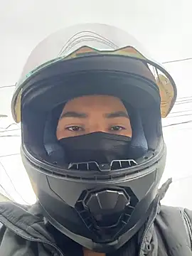 Ema Rose  online show from 04/06/26, 08:32