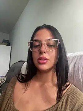 jujuarantes  2026 online show from 02/10/26, 01:37