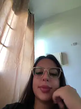 jujuarantes  2026 online show from 03/17/26, 01:14