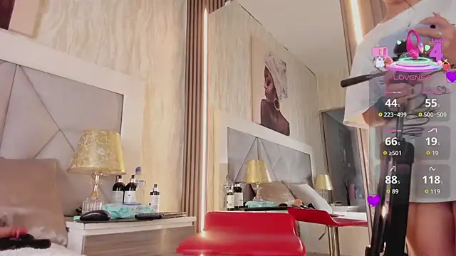 Laylaa- online show from 01/14/26, 05:46