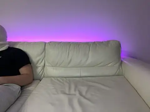 Snapshot of EchoHearts1 chatting on 03/11/26, 11:44 EchoHearts1 online show from 03/11/26, 11:44