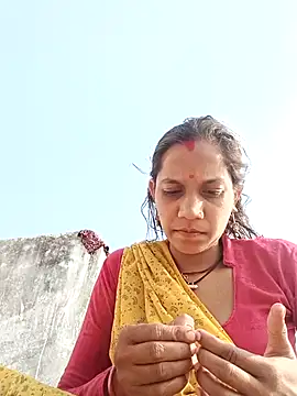 Karishma singh online show from 01/19/26, 09:46