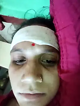 Karishma singh online show from 04/22/26, 12:07