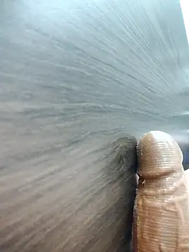 Snapshot of rashi_2003 chatting on 12/21/25, 04:03 rashi 2003 online show from 12/21/25, 04:03