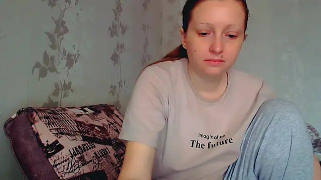 Snapshot of CrystallAngel chatting on 02/01/26, 11:31 CrystallAngel online show from 02/01/26, 11:31