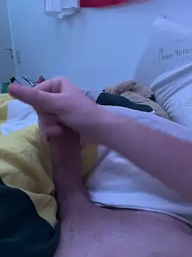 germanteenagerX online show from 12/22/25, 06:49