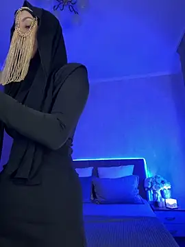 LuxBrunette  online show from 04/21/26, 05:03