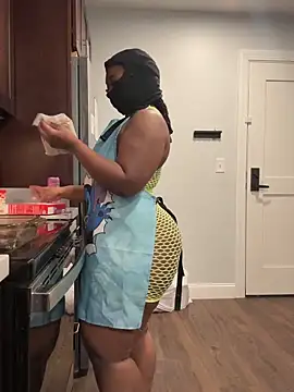 Snapshot of Ghoulsnooze_19 chatting on 01/06/26, 07:50 Ghoulsnooze 19 online show from 01/06/26, 07:50