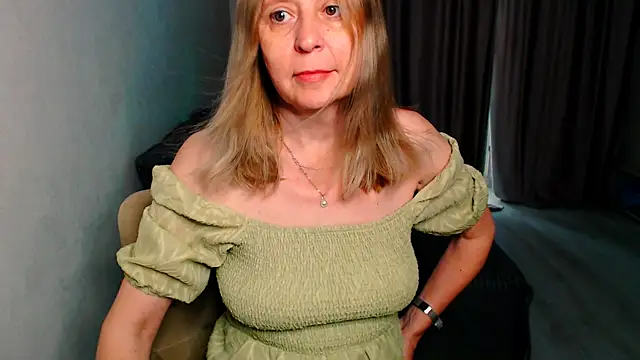 MiLenaMilf online show from 05/31/26, 07:48