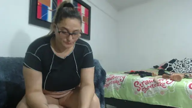 pareja latina1483 online show from 03/07/26, 01:57