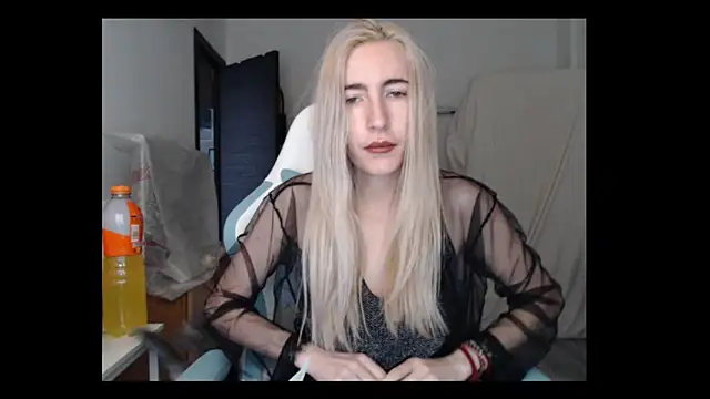 BarbieBlondieGirl online show from 03/06/26, 04:58