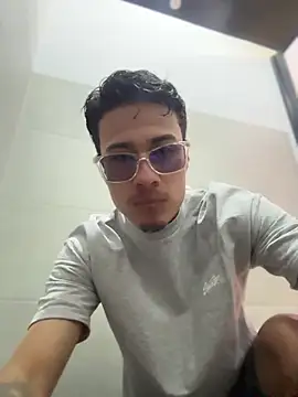 Latin Paisa Boy online show from 07/28/26, 02:13