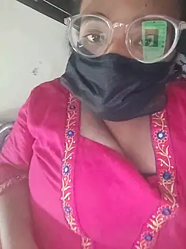 Snapshot of MaggieTelugu-15 chatting on 02/09/26, 07:01 MaggieTelugu-15 online show from 02/09/26, 07:01