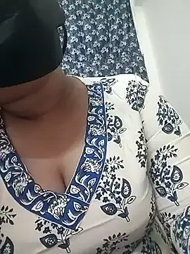 Snapshot of MaggieTelugu-15 chatting on 03/18/26, 07:22 MaggieTelugu-15 online show from 03/18/26, 07:22