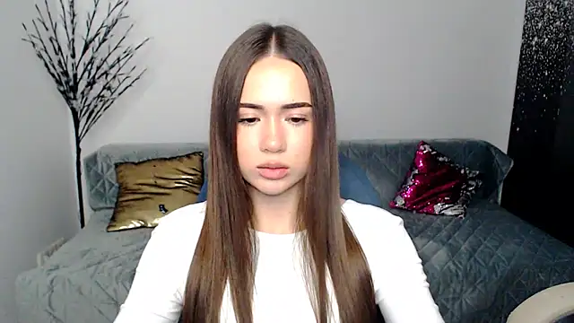 heiley love online show from 12/22/25, 04:15