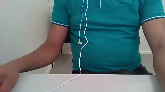 Snapshot of Moreno_Casado_Safado chatting on 05/29/26, 11:52 Moreno Casado Safado online show from 05/29/26, 11:52