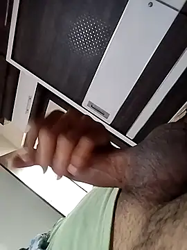 Snapshot of nivasnivi798 chatting on 12/22/25, 10:34 nivasnivi798 online show from 12/22/25, 10:34