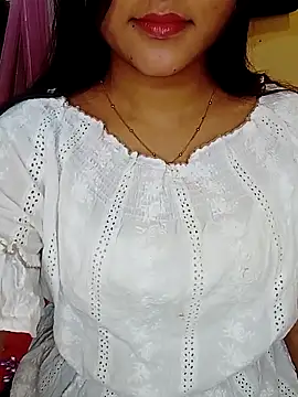 Saumyy online show from 04/15/26, 08:42