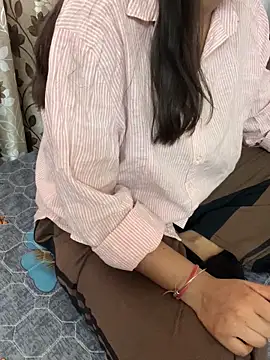 Snapshot of geetanjali_singh chatting on 05/02/26, 12:32 geetanjali singh online show from 05/02/26, 12:32