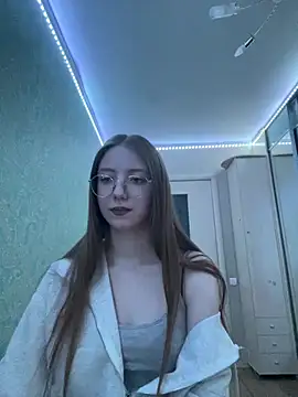 Eseniya  online show from 03/11/26, 01:17