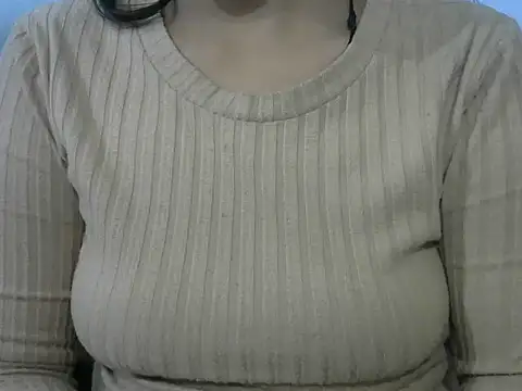 hot-riyyaaa online show from 01/10/26, 07:48