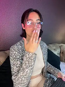 luna gv online show from 02/18/26, 11:39