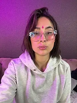 luna gv online show from 03/04/26, 10:10