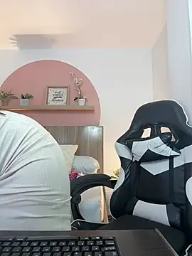 lila lain online show from 07/26/26, 02:09