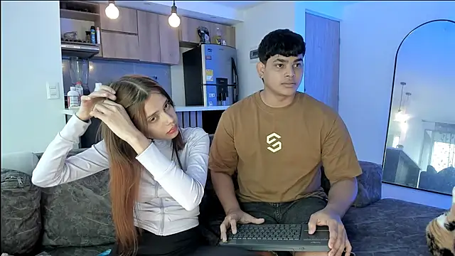 Snapshot of Nicole_and_thiago1 chatting on 01/10/26, 09:41 Nicole and thiago1 online show from 01/10/26, 09:41