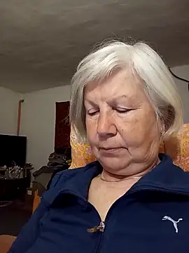 KlaudiaDarling online show from 03/27/26, 11:04