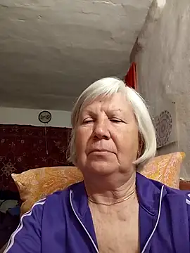 KlaudiaDarling online show from 04/19/26, 06:21