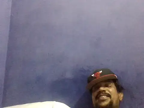 Snapshot of bigdick211292 chatting on 02/22/26, 11:09 bigdick211292 online show from 02/22/26, 11:09