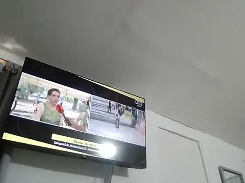 Snapshot of bigdick211292 chatting on 03/19/26, 04:33 bigdick211292 online show from 03/19/26, 04:33