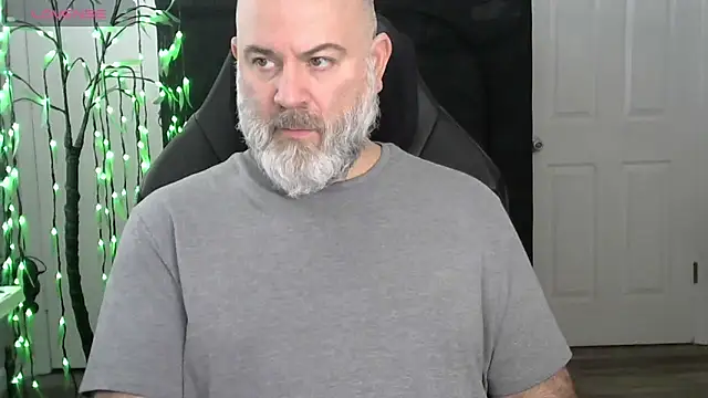 Snapshot of XJJ77x chatting on 02/17/26, 03:40 XJJ77x online show from 02/17/26, 03:40