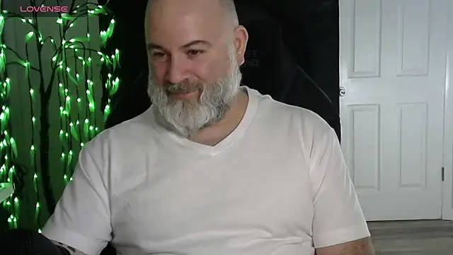 Snapshot of XJJ77x chatting on 02/23/26, 03:04 XJJ77x online show from 02/23/26, 03:04