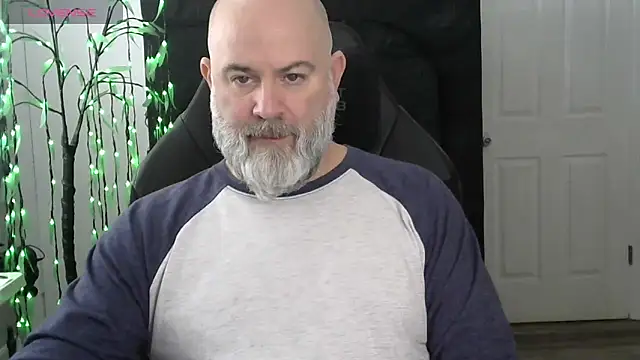 Snapshot of XJJ77x chatting on 02/25/26, 02:37 XJJ77x online show from 02/25/26, 02:37