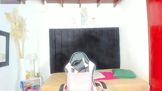 karen adamss online show from 01/10/26, 03:52