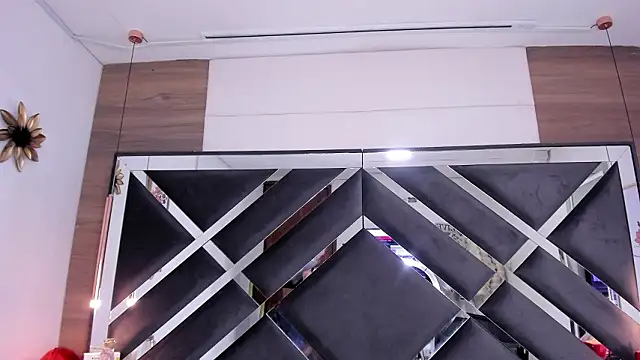 melody  sweet  online show from 02/01/26, 07:56