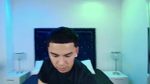 Jaden and sofia online show from 04/01/26, 03:18