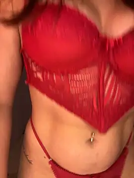 Snapshot of Isisbennett chatting on 04/29/26, 01:10 Isisbennett online show from 04/29/26, 01:10