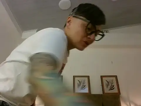 kat paradise online show from 02/24/26, 11:52