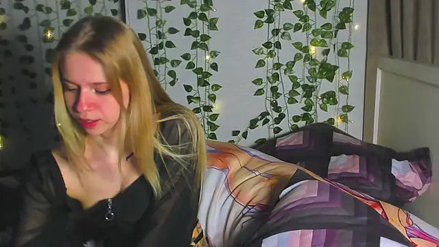 Cute Madam online show from 01/09/26, 10:33