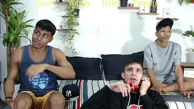 Interracial Snow Bunny online show from 01/31/26, 11:14