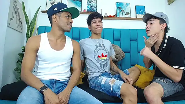 Interracial Snow Bunny online show from 03/26/26, 08:25