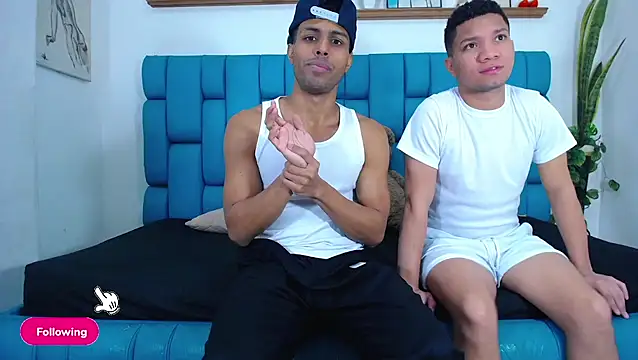 Interracial Snow Bunny online show from 04/13/26, 09:20