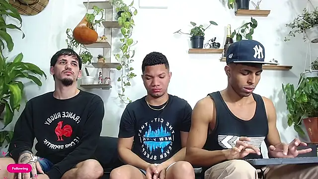 Interracial Snow Bunny online show from 04/21/26, 06:23