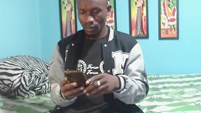 miltonjjakee online show from 12/23/25, 02:31