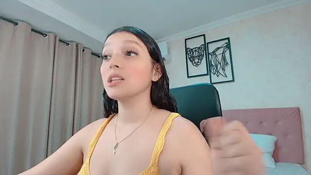 Snapshot of littlemolly_walcott chatting on 05/02/26, 10:15 littlemolly walcott online show from 05/02/26, 10:15