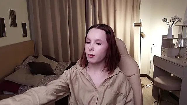 Haya Harareet online show from 02/13/26, 09:05