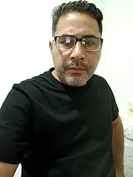 Snapshot of Piscis46 chatting on 02/17/26, 02:19 Piscis46 online show from 02/17/26, 02:19